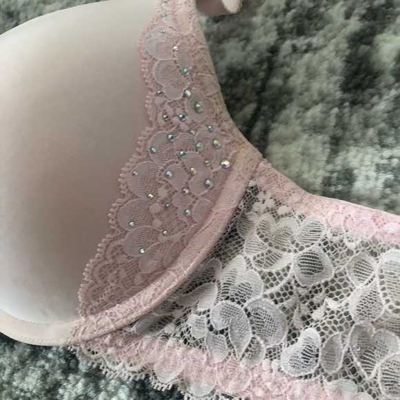 Victoria Secrets Dream Angel push up bra - Picture 4 of 11